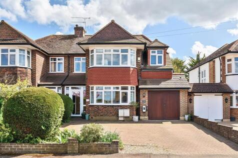 Craddocks Avenue, Ashtead KT21 4 bed semi