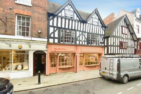 8 bedroom town house for sale