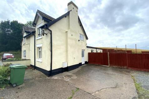 2 bedroom semi-detached house for sale