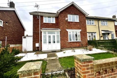 3 bedroom end of terrace house for sale