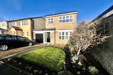 Felixstowe Close, Fens 3 bed detached house for sale