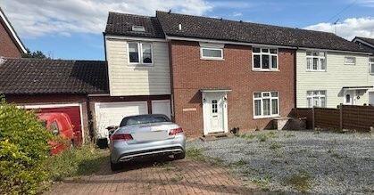4 bedroom semi-detached house for sale