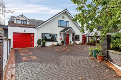 5 bedroom detached bungalow for sale