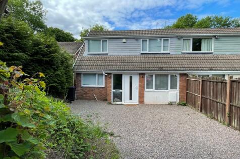 4 bedroom semi-detached house for sale