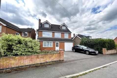 6 bedroom detached house for sale