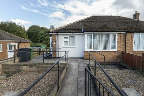 2 bedroom semi-detached bungalow for sale