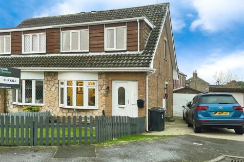 3 bedroom semi-detached house for sale