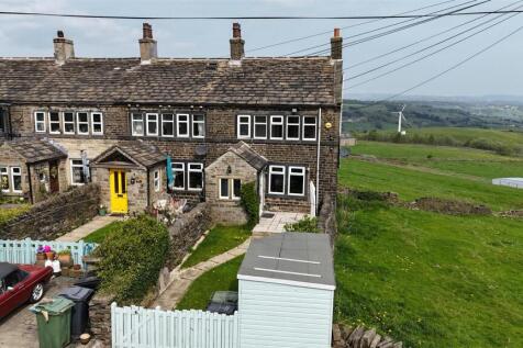 Camp Hill, Huddersfield HD3 3 bed end of terrace house for sale