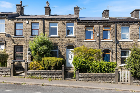 Wellington Street, Huddersfield HD3 2 bed terraced house for sale