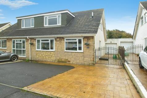 4 bedroom semi-detached house for sale