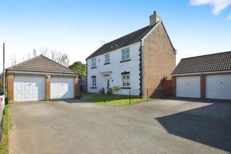 5 bedroom detached house for sale