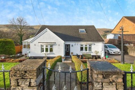 2 bedroom detached bungalow for sale