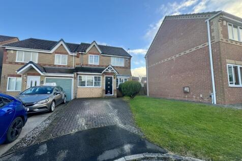 Liddle Close, Peterlee, County... 3 bed semi