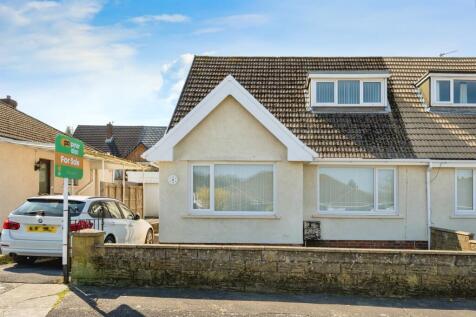 3 bedroom semi-detached bungalow for sale