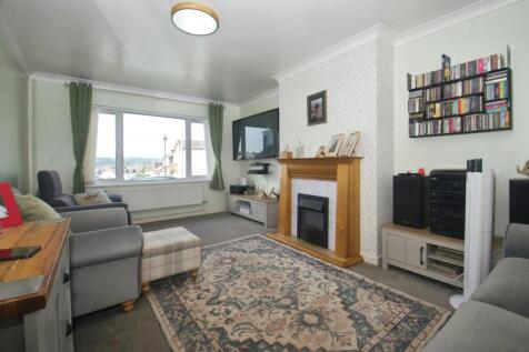 2 bedroom semi-detached bungalow for sale