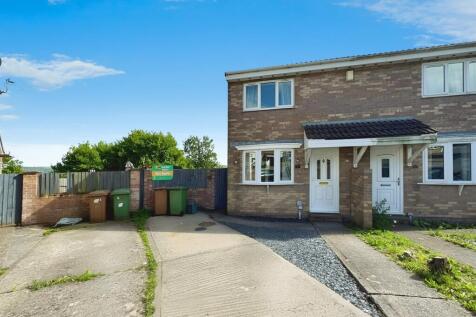 2 bedroom semi-detached house for sale