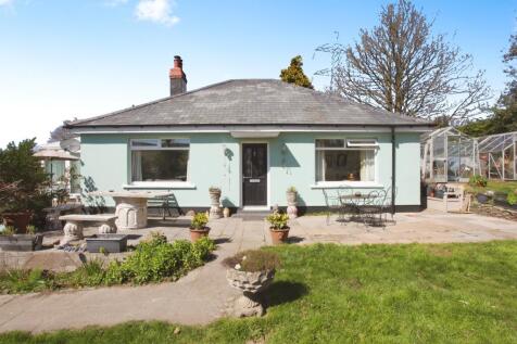 3 bedroom farm house for sale
