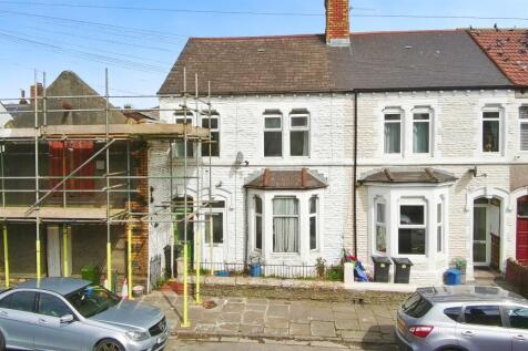 5 bedroom terraced house for sale