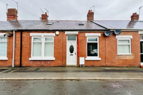 3 bedroom terraced bungalow for sale