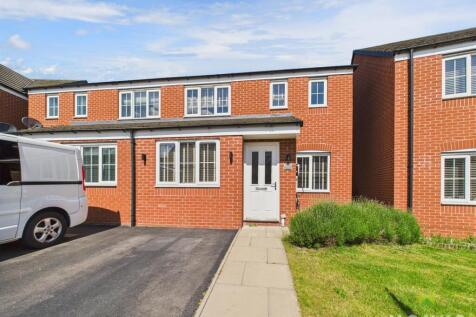 Lancer Road, Berwick Grange, Shrewsbury 3 bed semi