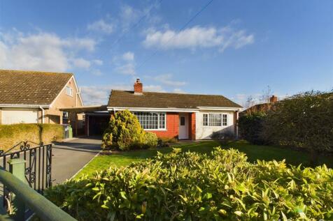 2 bedroom detached bungalow for sale