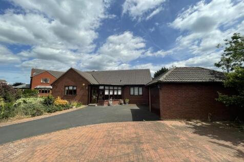 Cedar Grove, Wem 2 bed detached bungalow for sale