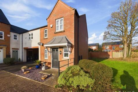 3 bedroom end of terrace house for sale
