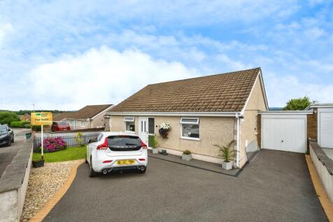 4 bedroom bungalow for sale