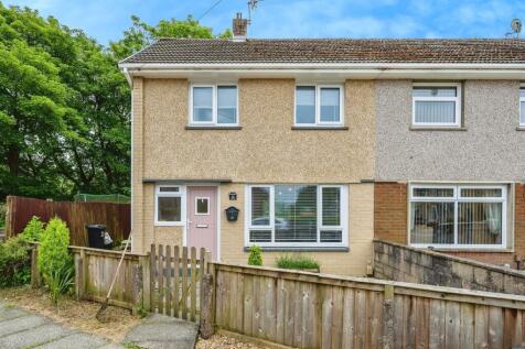 2 bedroom semi-detached house for sale