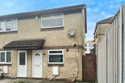 2 bedroom end of terrace house for sale