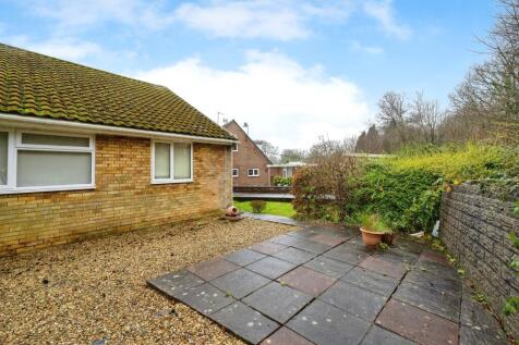 2 bedroom semi-detached bungalow for sale