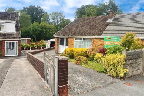 2 bedroom semi-detached bungalow for sale