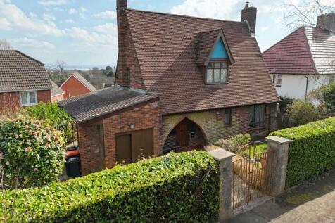 2 bedroom detached house for sale