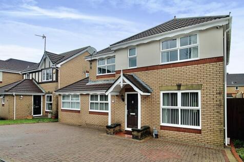 4 bedroom semi-detached house for sale