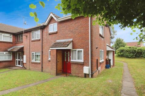 1 bedroom semi-detached house for sale