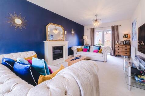 Kilby Crescent, St Andrews Ridge... 4 bed detached house for sale