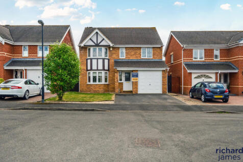 Dobson Close, St Andrews Ridge... 4 bed detached house for sale