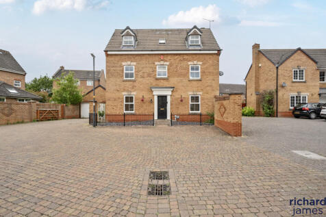 Figsbury Close, Taw Hill, Swindon, SN25 5 bed detached house for sale