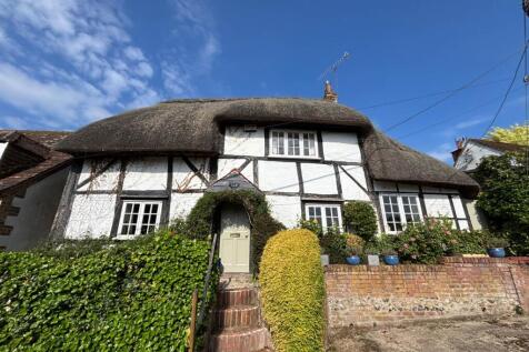 Burdett Street, Ramsbury... 3 bed detached house for sale