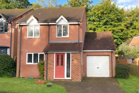 The Thorns, Marlborough, SN8 1DY 3 bed detached house for sale