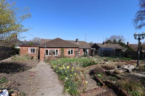 High Street, Manton, Marlborough, SN8... 4 bed detached bungalow for sale