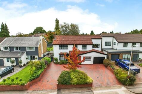 5 bedroom detached house for sale