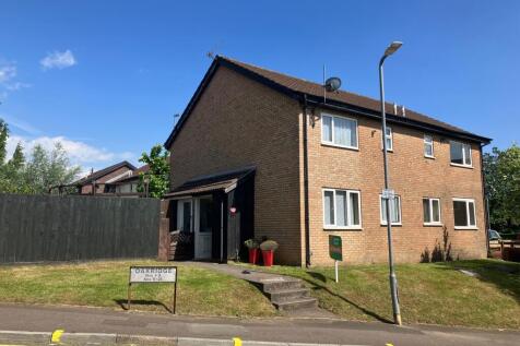 1 bedroom cluster house for sale