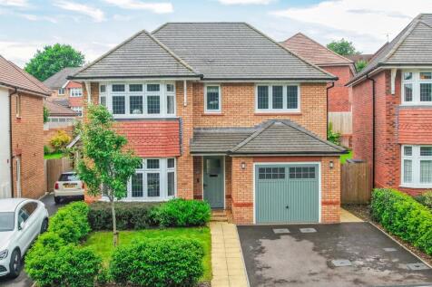 4 bedroom detached house for sale
