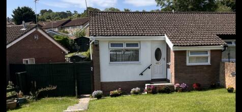 2 bedroom semi-detached bungalow for sale