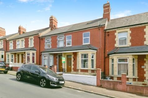 4 bedroom terraced house for sale