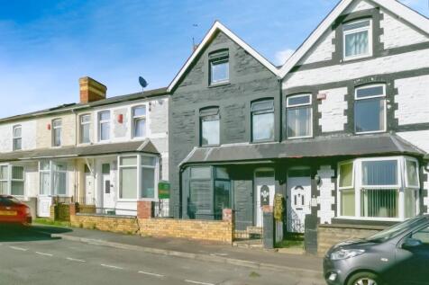 5 bedroom terraced house for sale
