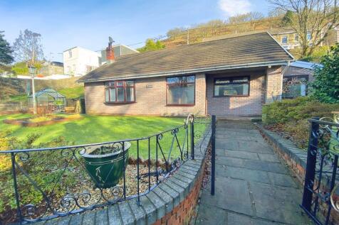 2 bedroom detached bungalow for sale