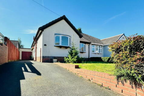 2 bedroom semi-detached bungalow for sale