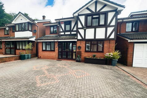 5 bedroom detached house for sale